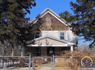 2544 SE Minnesota Ave, Topeka, KS 66605