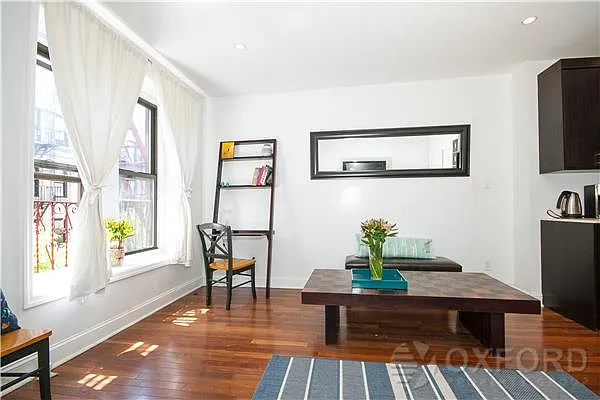 Rented by Oxford Property Group | media 51
