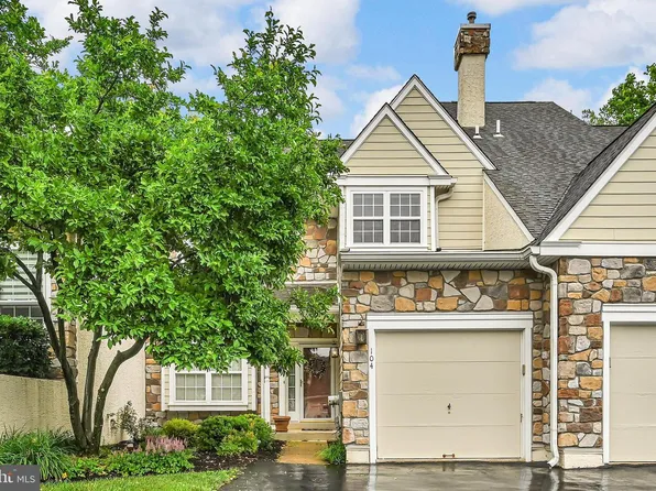 104 Daylesford Blvd #104, Berwyn, PA 19312