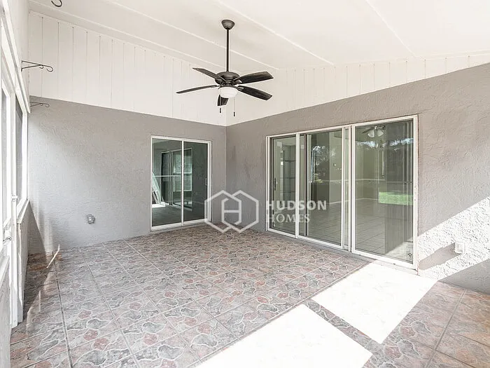 900 Hyacinth Cove Ct — Photo 24