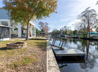 5461 Circle Dr, Weeki Wachee, FL 34607