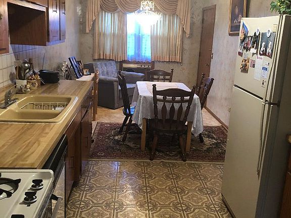 4th image of 3150 N Neva Ave APT 2B