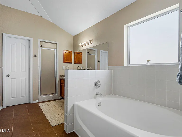 14233 Spanish Point Dr — Photo 26