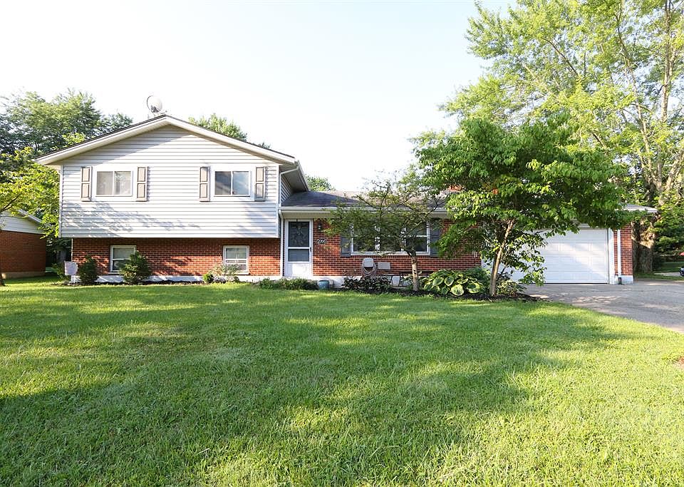 1st image of 2700 Meadow Park Dr