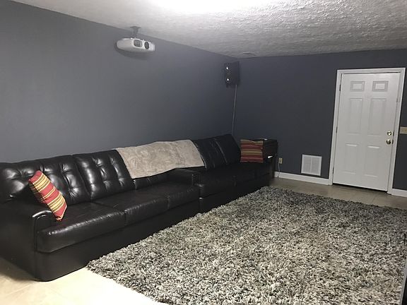 4th image of 117 Northwoods Ln