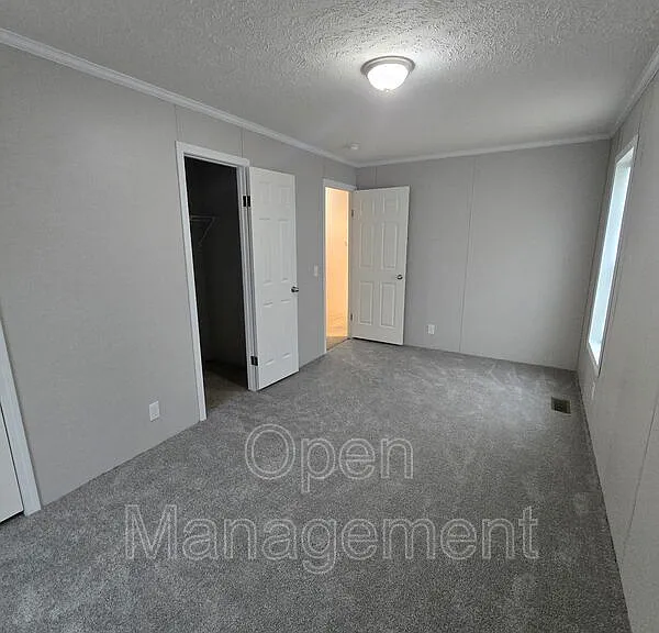 511 E 1st St #82 — Photo 15