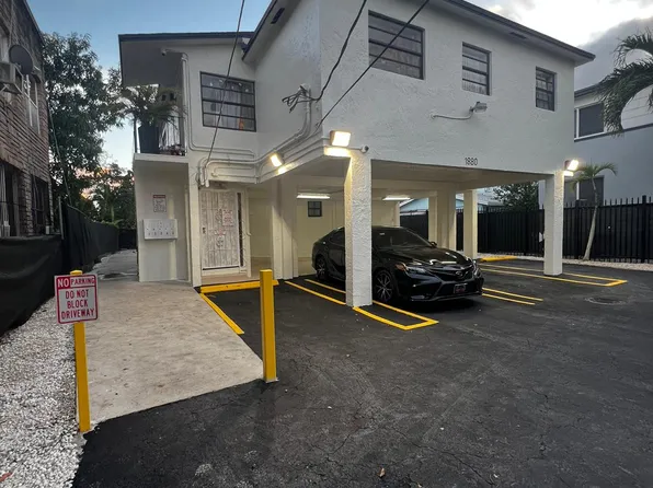 1880 SW 4th St #3, Miami, FL 33135