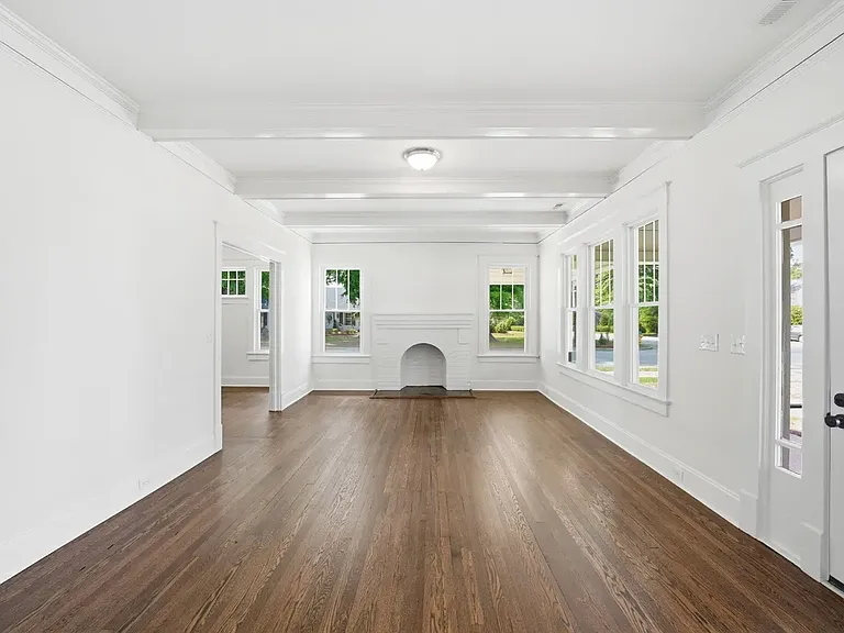 611 W Pearsall St #611 — Photo 13