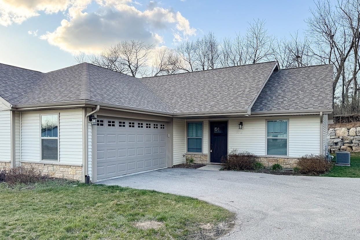 5312 Jackies Ct, Loves Park, IL 61111 | Zillow