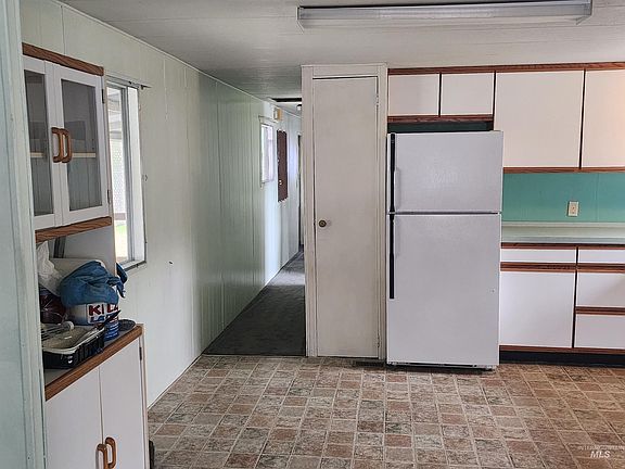 5th image of 1715 W Flamingo Ave Trailer 16