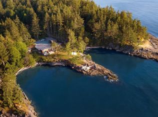 236 Gulf Rd, Southern Gulf Islands, BC V0N 1P0
