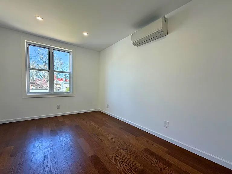 189 Saint Marys Ave #2 — Photo 8