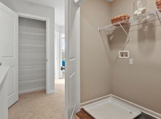 8352 Dieter Dr, Rosedale, MD 21237