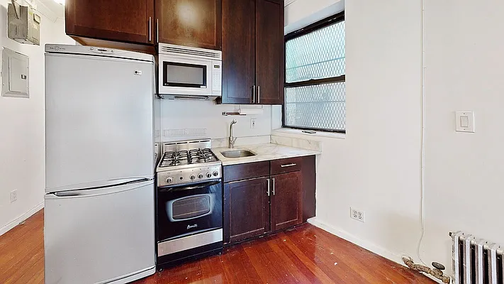 Rented by Living New York | media 25