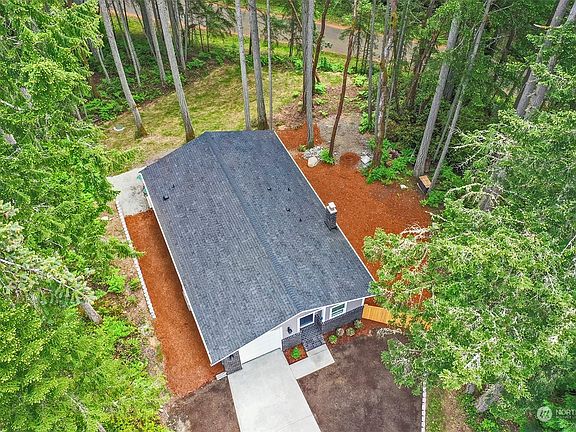 5th image of 10111 109th Avenue Ct