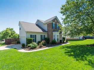 17235 Georgian Hall Dr, Charlotte, NC 28277