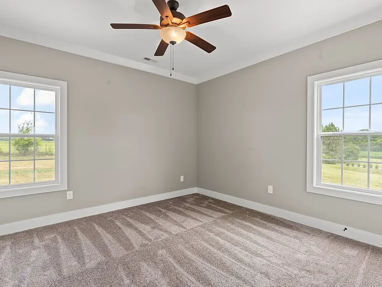 52 Lookout Dr — Photo 36