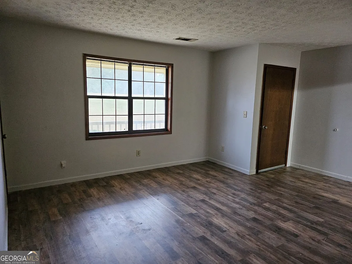 Building Photo - 2835 Springdale Rd #B
