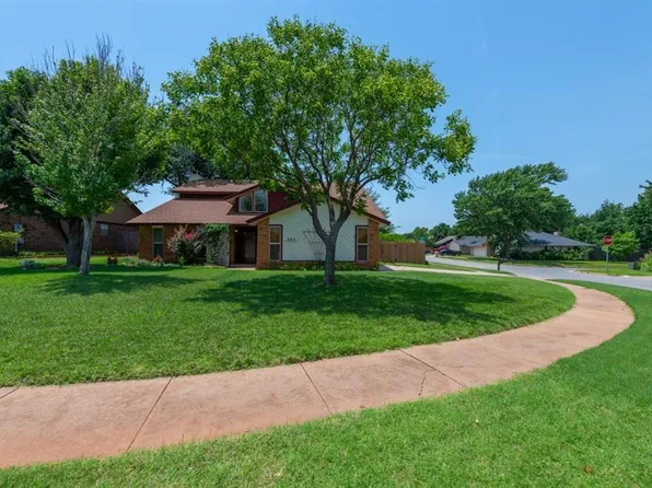 405 Country Side Trl, Edmond, OK 73012