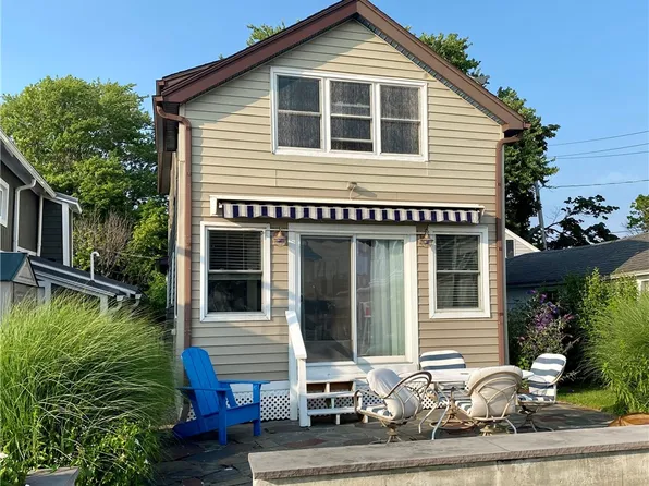 7455 Irwin St, Sodus Point, NY 14555