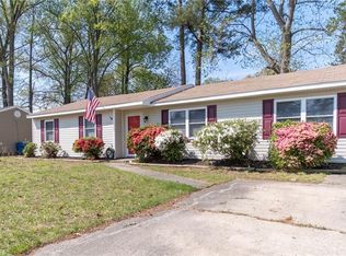 977 Cedar Forest Dr, Virginia Beach, VA 23464