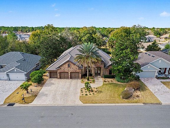 2nd image of 6662 SW 179th Avenue Rd