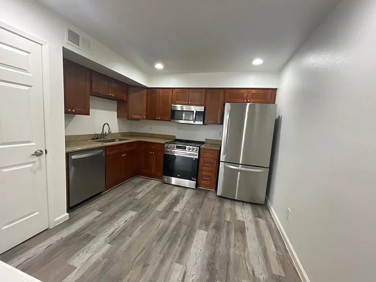 6229 E Greenway St — Photo 31