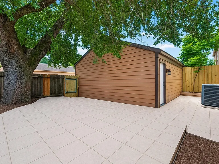 8632 Maplecrest Dr — Photo 22