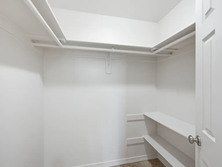 3902 W Surrey Ave — Photo 16