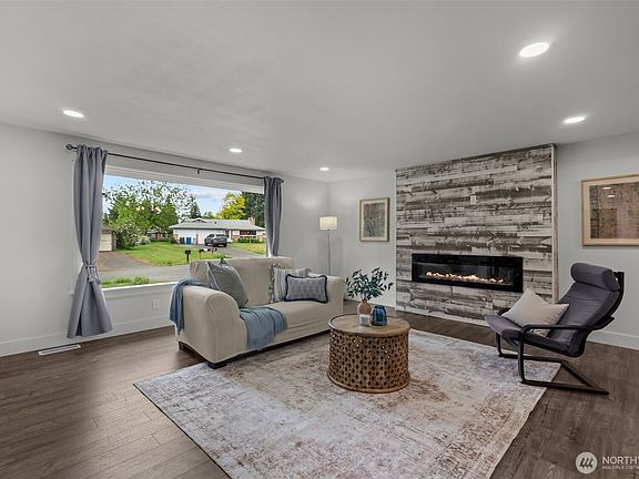4th image of 14912 SE 270th Place