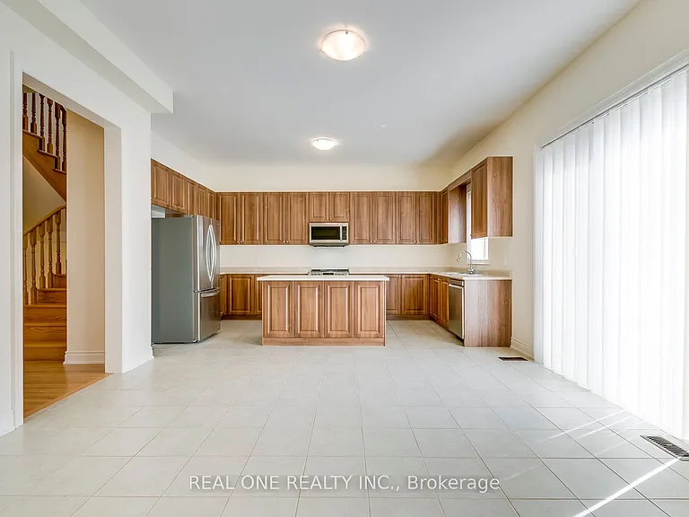 134 Goodwin Cres — Photo 13