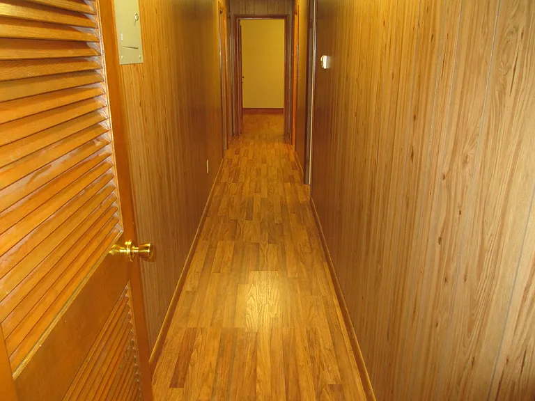 1828 Robins St — Photo 13