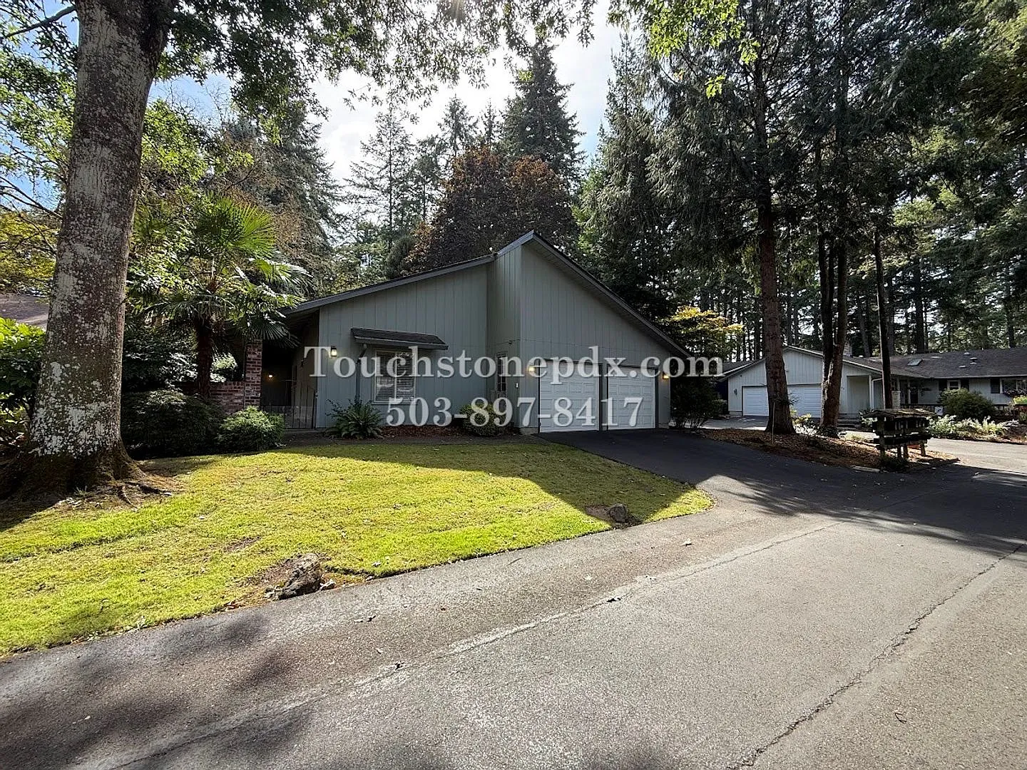 Classic 3 BD 2 BA Large Home with Amazing Yard! — Photo 2