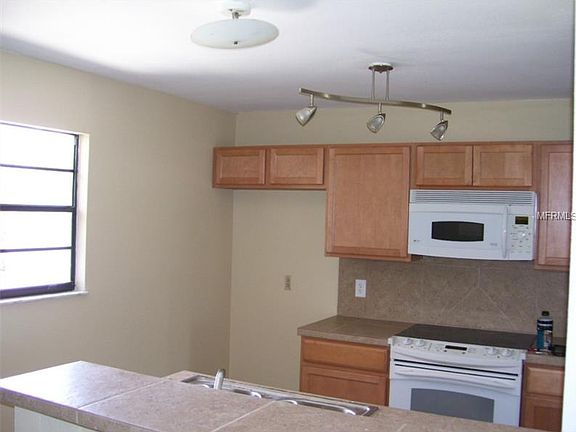 3rd image of 7244 Sunnybrook Blvd