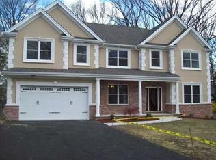 31 Herbert Dr, East Brunswick, NJ 08816