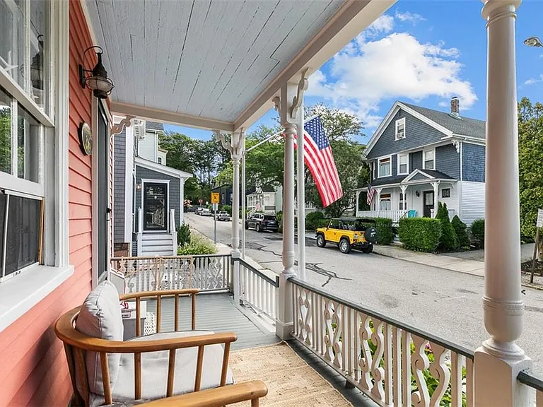 46 Hammond St — Photo 3