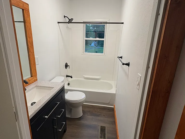 114 Plateau St — Photo 1