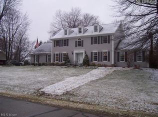 6744 W Pinebrooke Dr, Hudson, OH 44236