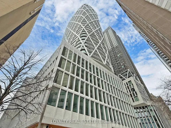 230 Simcoe St, Toronto, ON