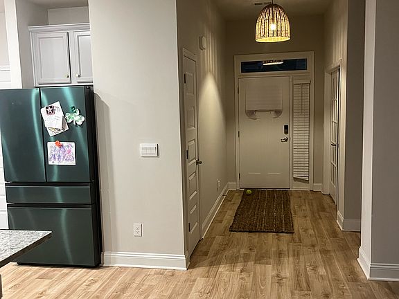 4th image of 3209 Amberwood Dr