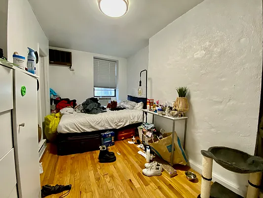 Rented by Bond New York | media 11