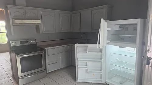 609 Elwayne Ave #3 Photo 1