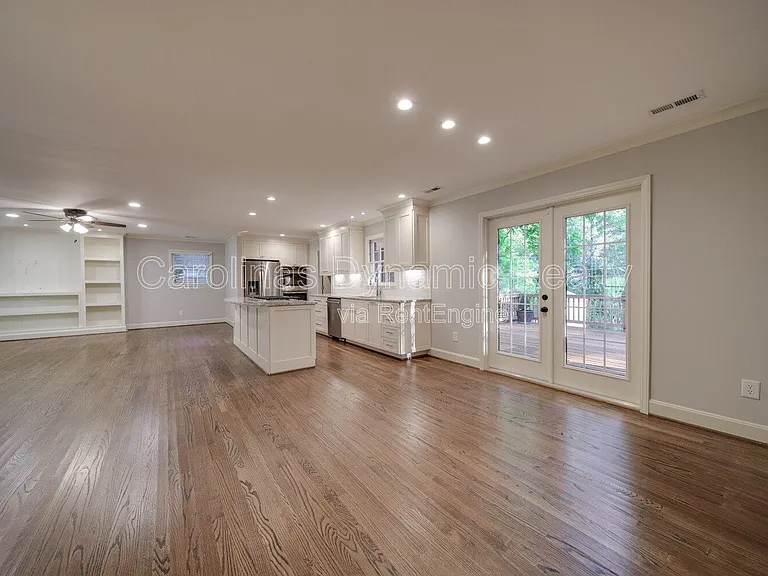 6700 Castlegate Dr — Photo 52