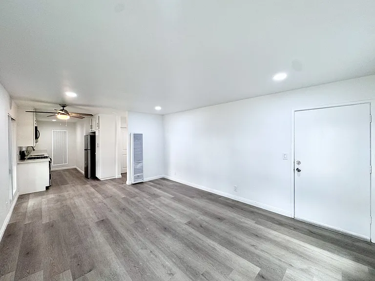 7622 Pickering Ave #A — Photo 5