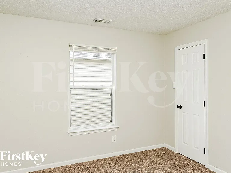1181 Kenwood Dr — Photo 11