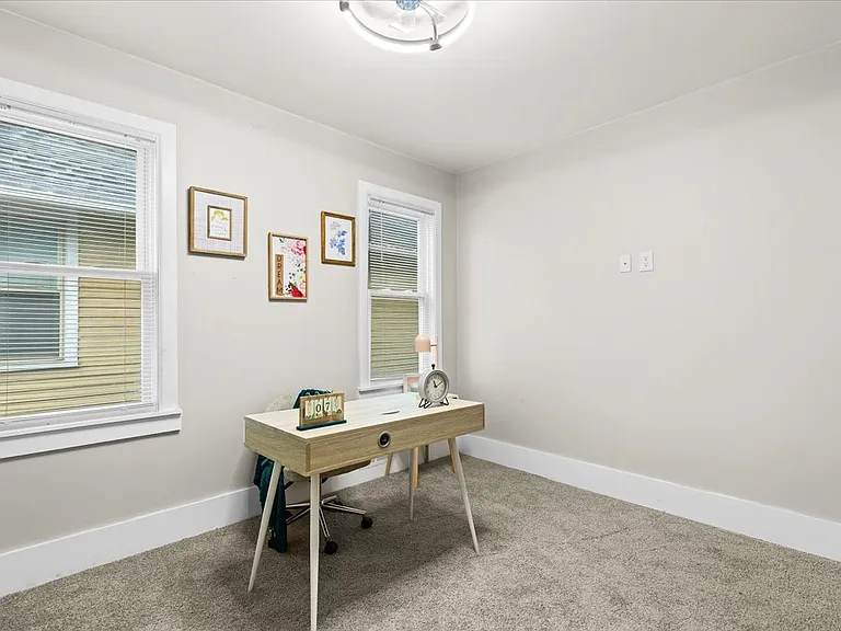 1174 Seward Ave — Photo 5