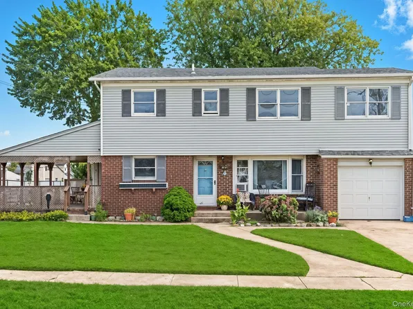 395 Pacific Street, Massapequa Park, NY 11762