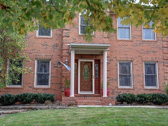 3rd image of 4356 Brookridge Dr