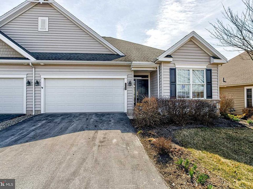 1st image of 124 Beacon Cir