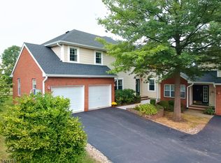 12 Firestone Dr, Annandale, NJ 08801
